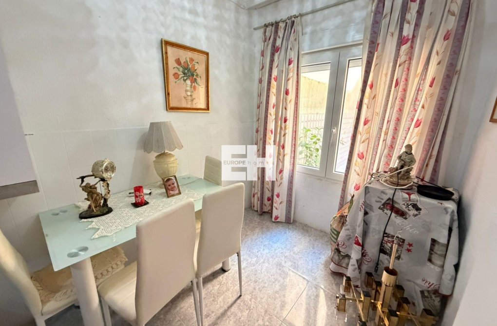 Herverkoop - Appartement - Torrevieja - Playa del Cura