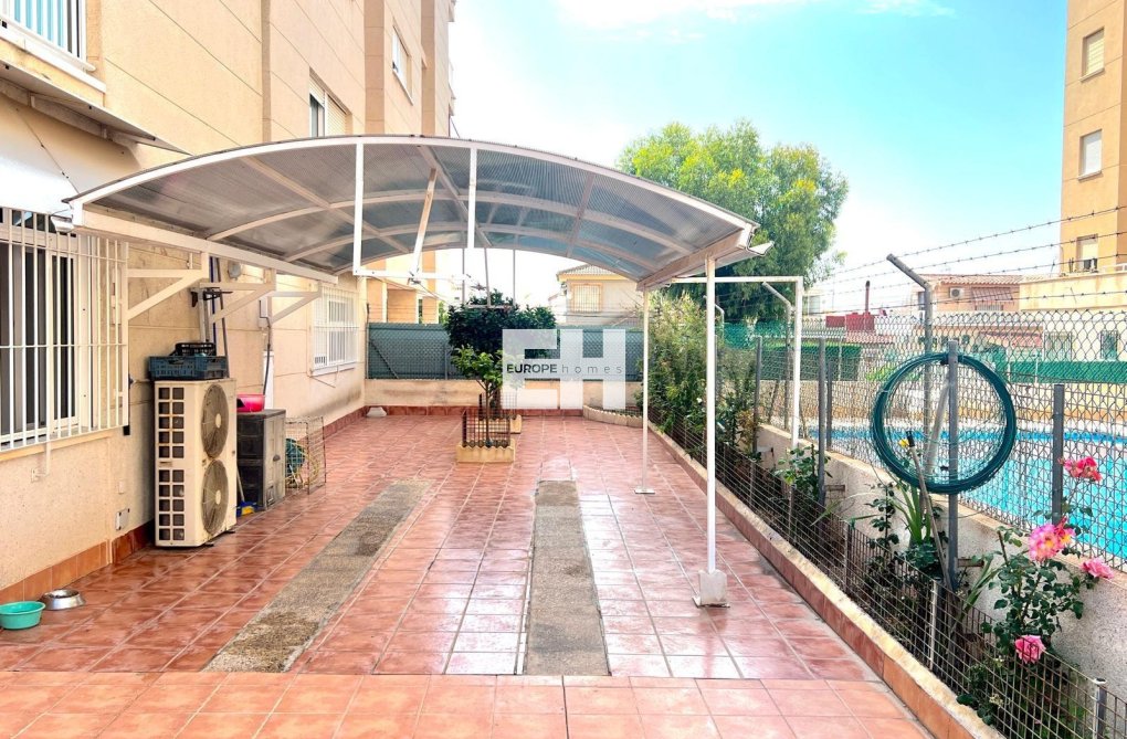 Herverkoop - Appartement - Torrevieja - Playa del Cura