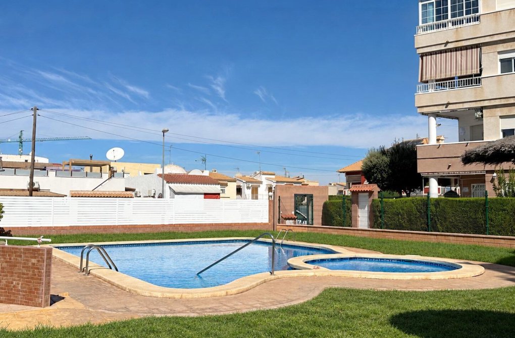 Herverkoop - Appartement - Torrevieja - Playa del Cura