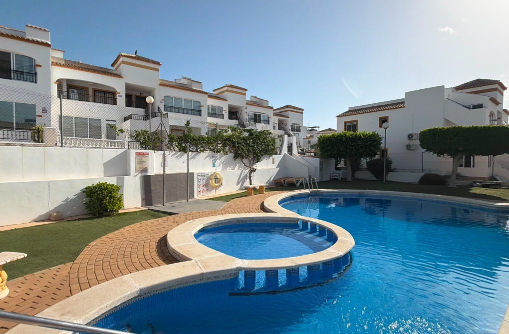 Herverkoop - Appartement - Vistabella Golf Entre Naranjos - Inland