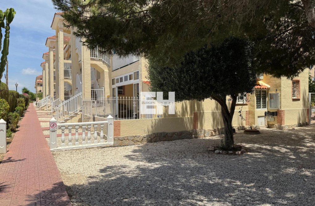 Herverkoop - Bungalow - Torrevieja - La Siesta - El Salado - Torreta