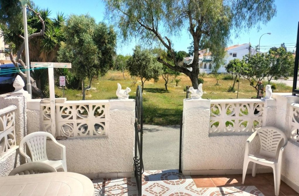 Herverkoop - Bungalow - Torrevieja - La Siesta - El Salado - Torreta