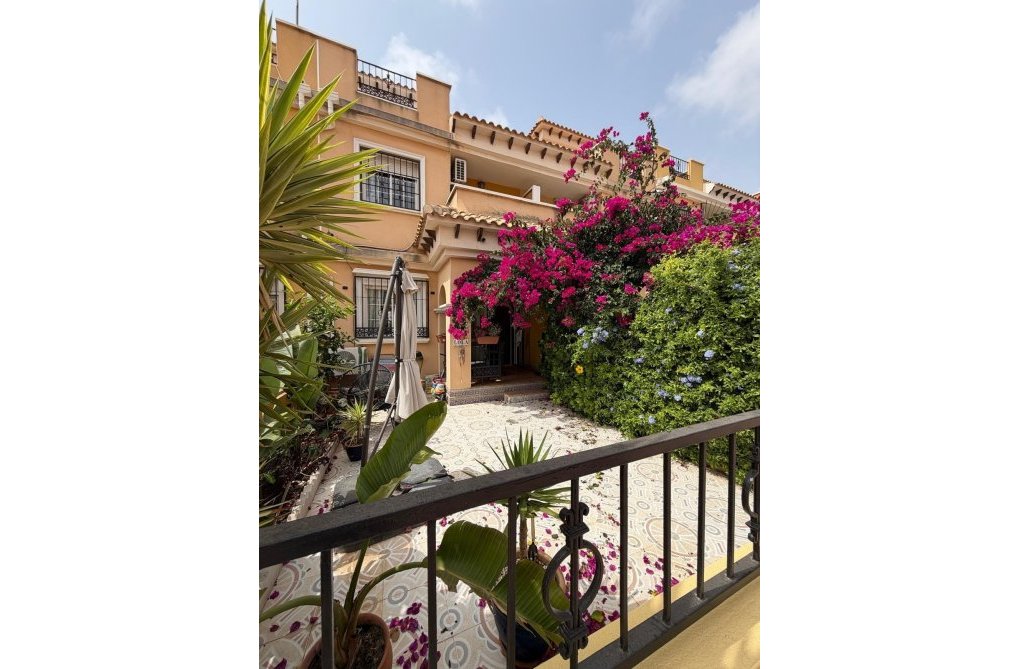 Herverkoop - Bungalow - Torrevieja - Zona Los Frutales