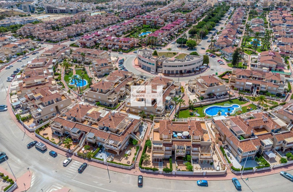 Herverkoop - Duplex - Orihuela Costa - Playa Flamenca