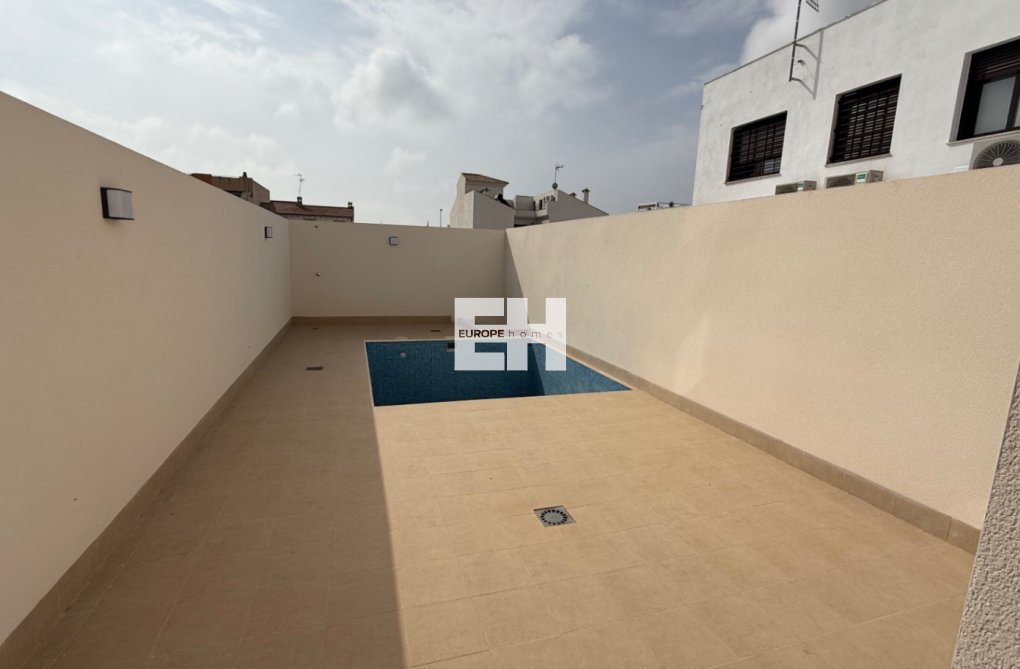 Herverkoop - Duplex - Pilar de la Horadada - Costa Blanca