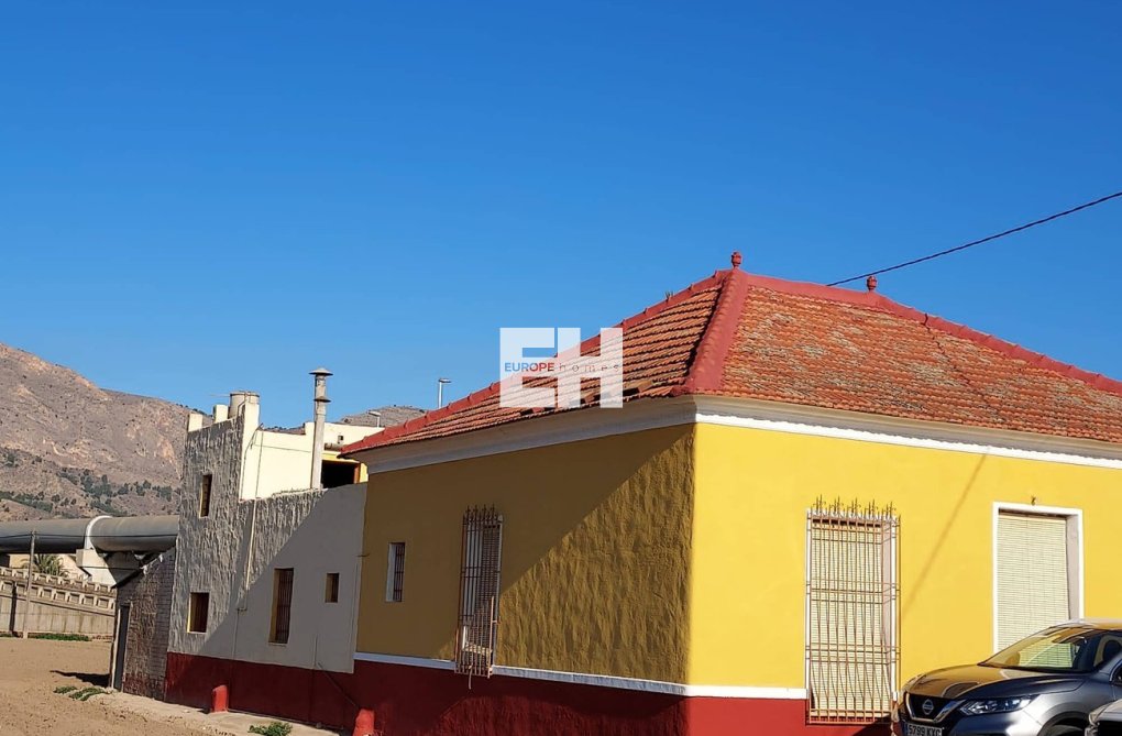 Herverkoop - Landhuis - Orihuela - Desamparados