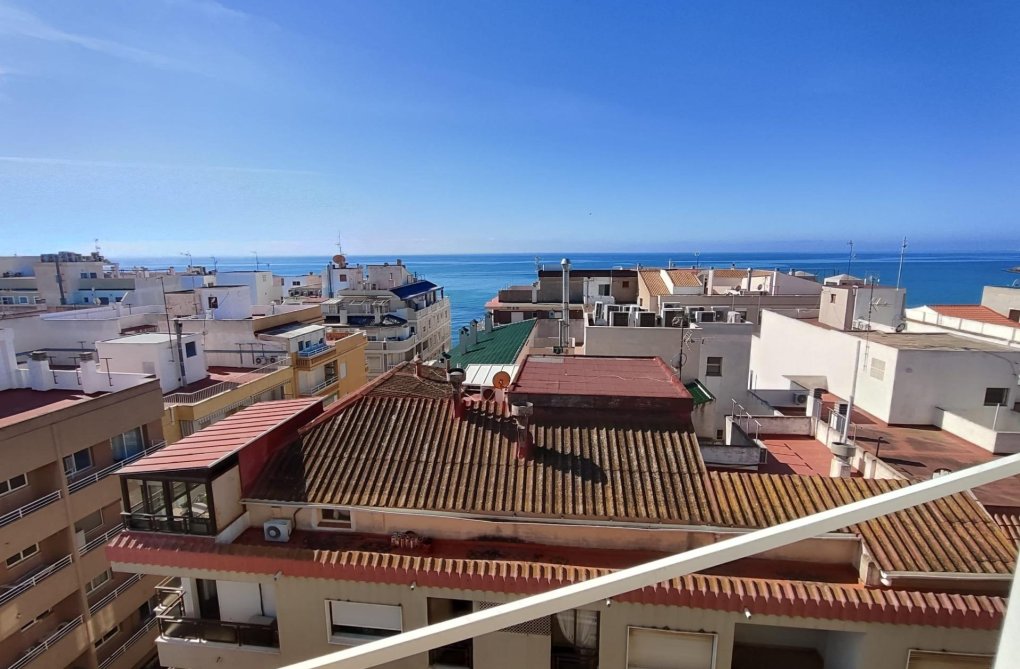 Herverkoop - Penthouse - Torrevieja - Paseo Maritimo