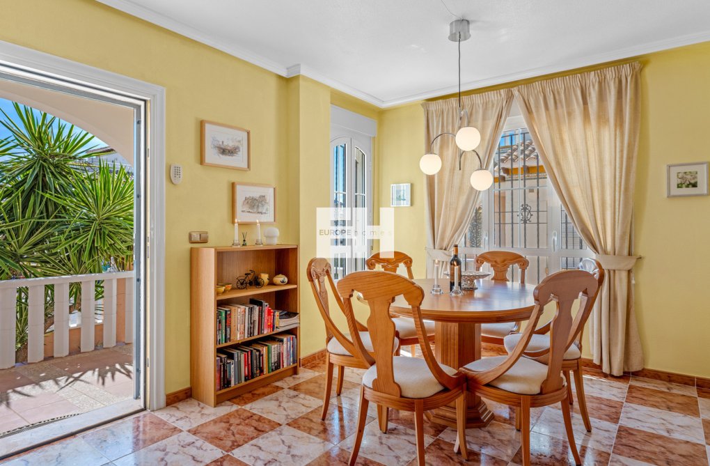 Herverkoop - Quad House - Cabo Roig - Costa Blanca