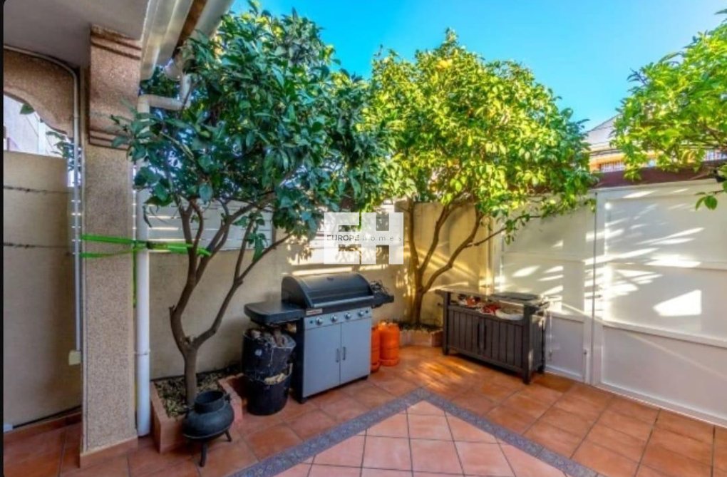 Herverkoop - Semi Detached - Torrevieja - Aguas Nuevas