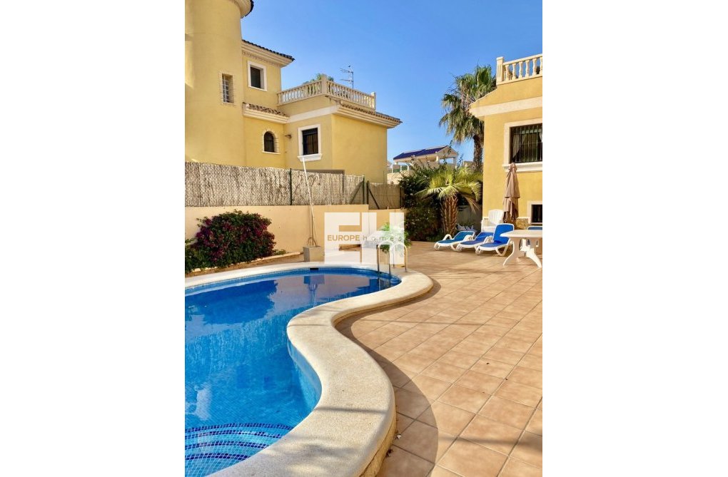 Herverkoop - Semi Detached - Villamartin