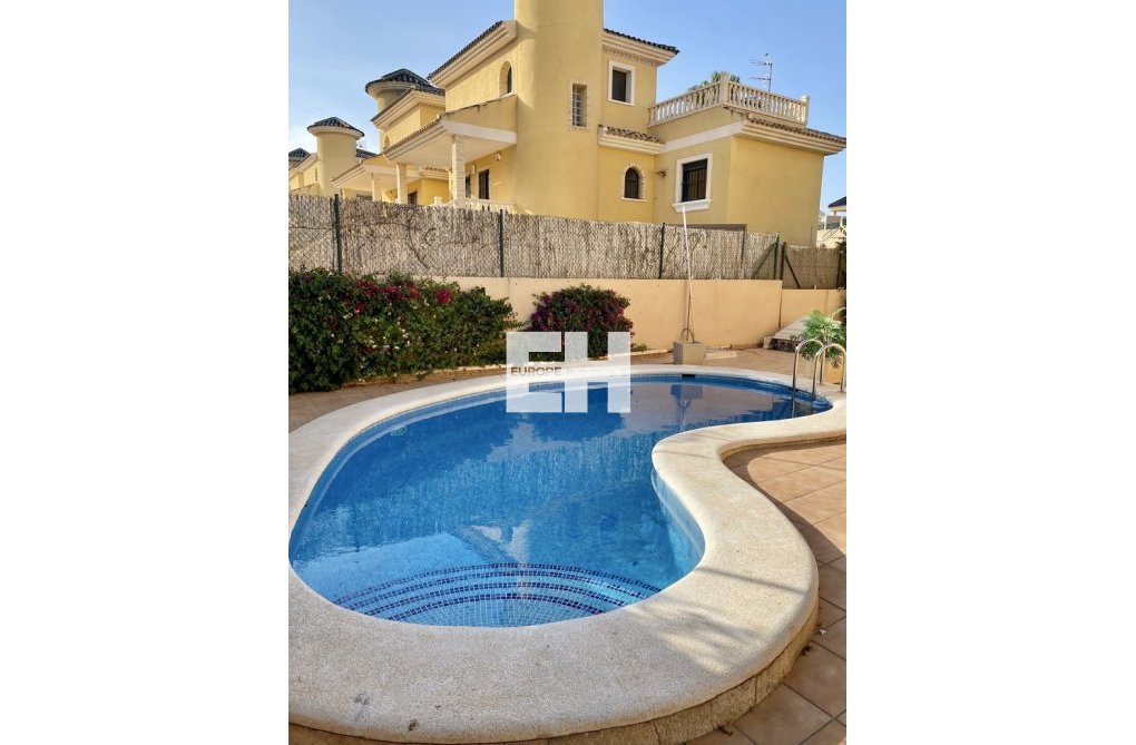 Herverkoop - Semi Detached - Villamartin