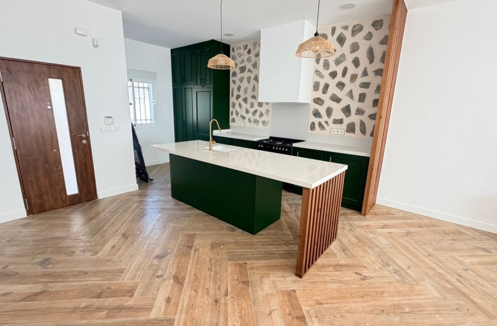 Herverkoop - town house - Catral - Costa Blanca