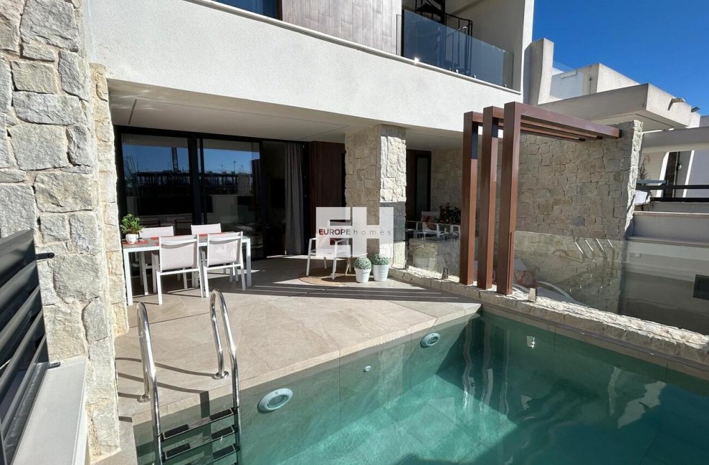 Herverkoop - town house - Dolores - Costa Blanca