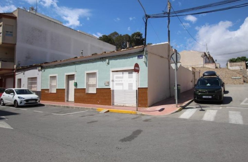 Herverkoop - town house - Guardamar del Segura - Centro