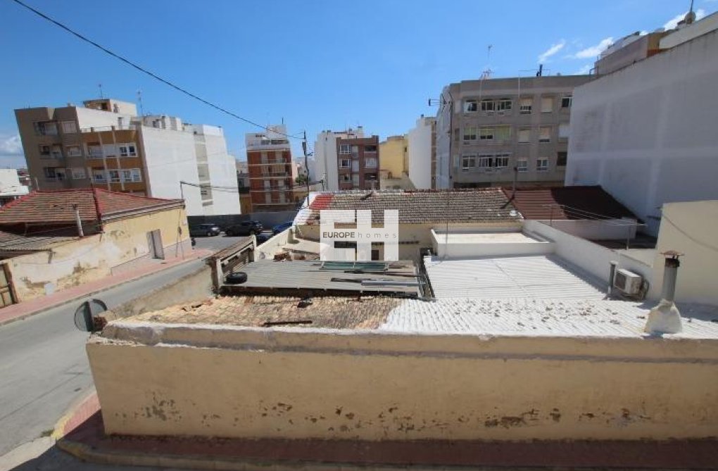 Herverkoop - town house - Guardamar del Segura - Centro
