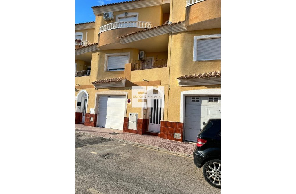 Herverkoop - town house - Los Alcázares