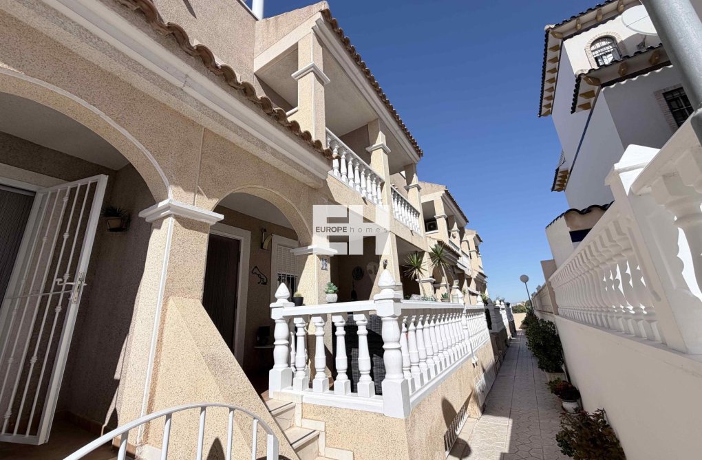 Herverkoop - town house - Orihuela Costa - Costa Blanca