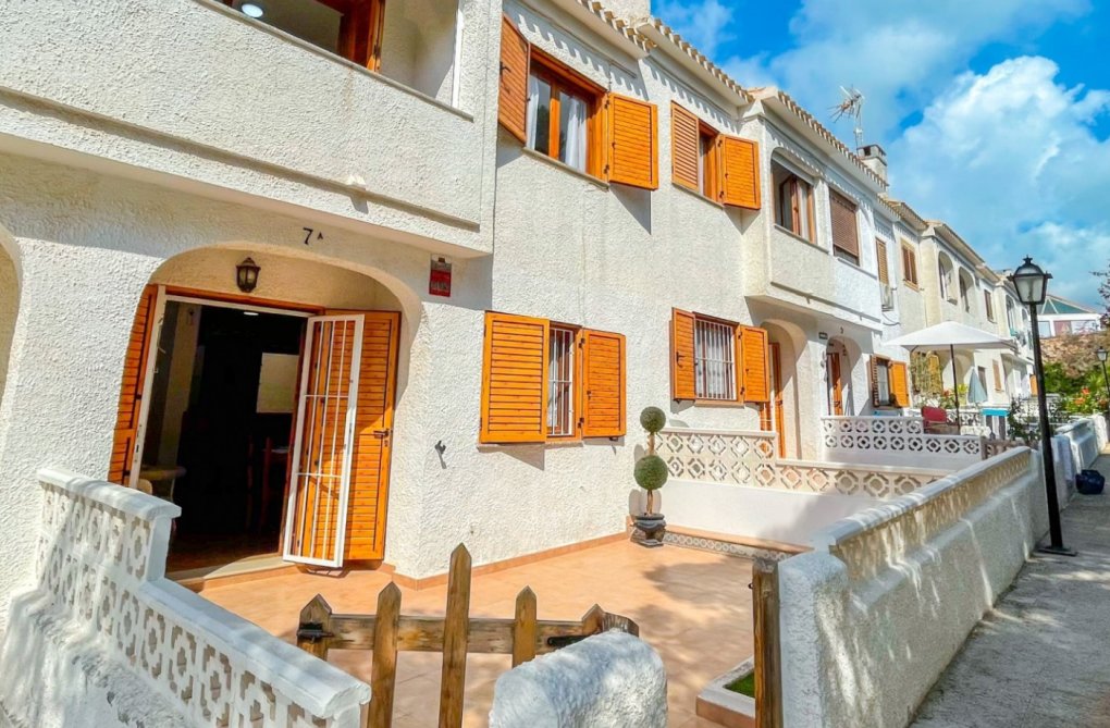 Herverkoop - town house - Orihuela Costa - Costa Blanca