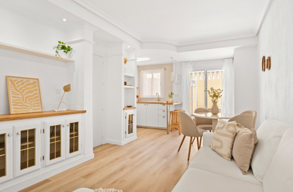 Herverkoop - town house - Orihuela Costa - Costa Blanca
