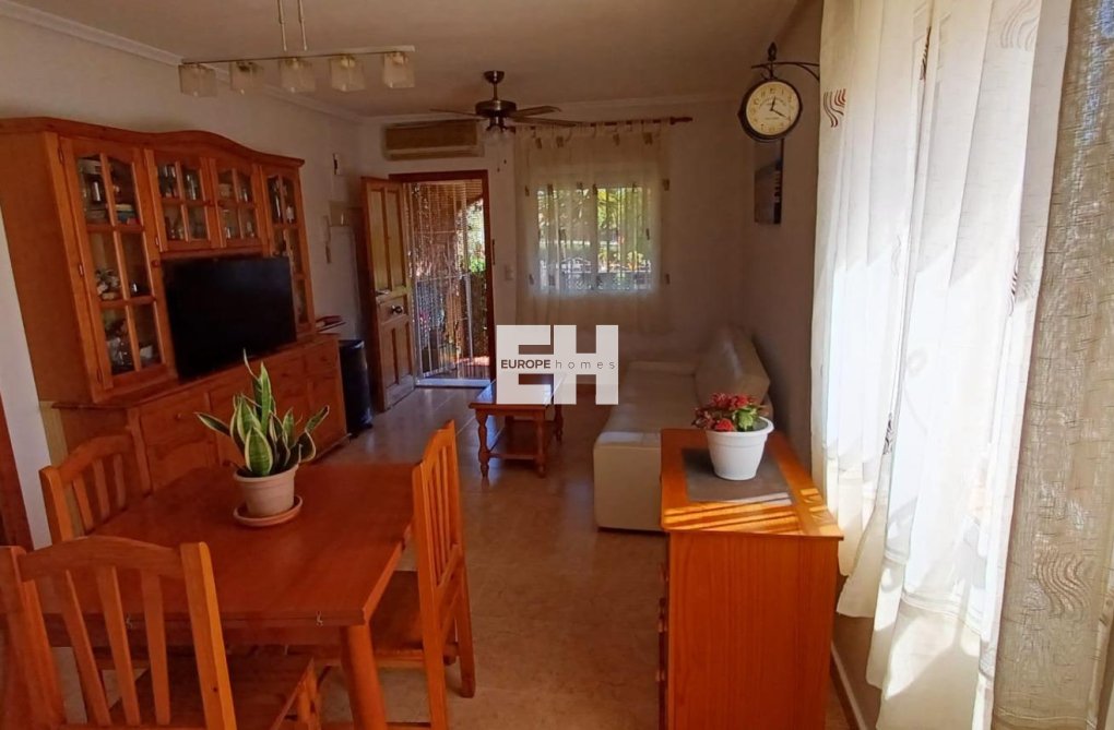 Herverkoop - town house - Orihuela Costa - La Chismosa