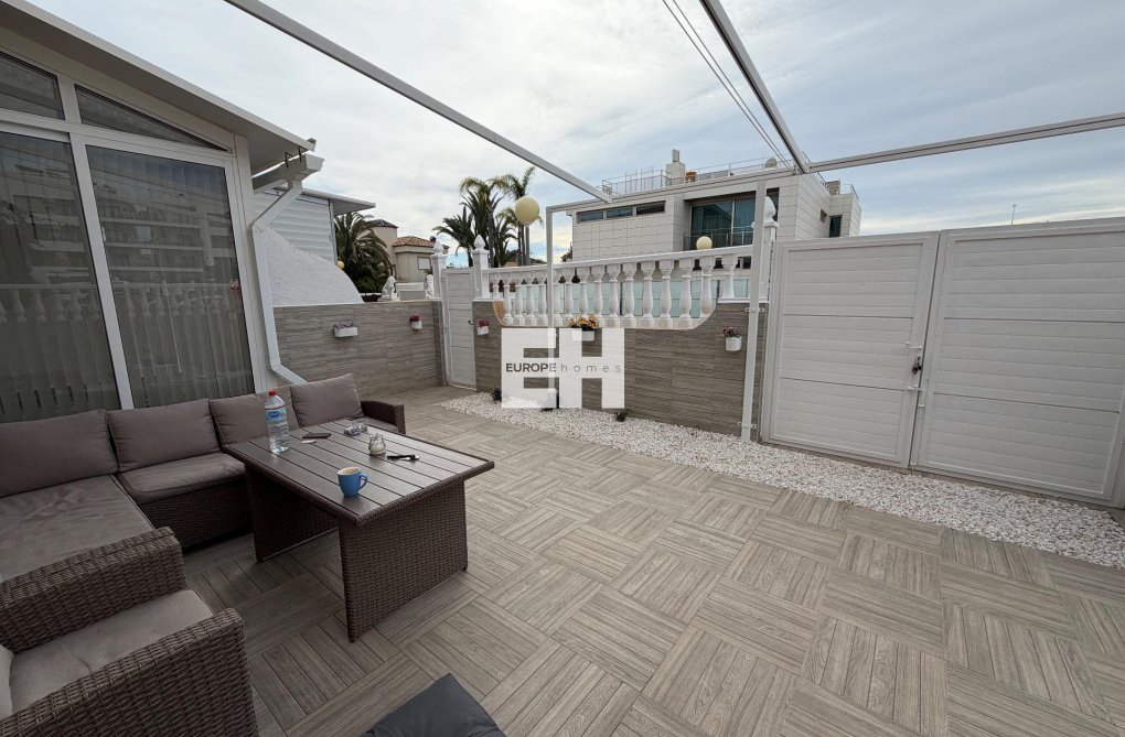 Herverkoop - town house - Orihuela Costa - La Zenia