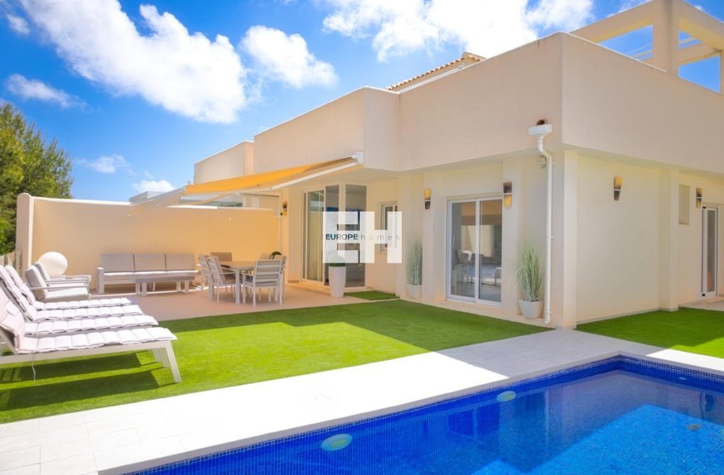 Herverkoop - town house - Orihuela Costa - Lomas De Don Juan