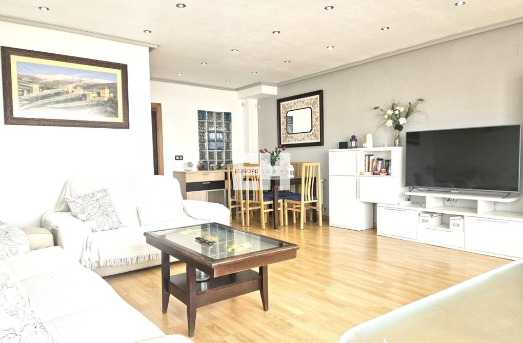Herverkoop - town house - Orihuela Costa - Los Almendros-la Florida