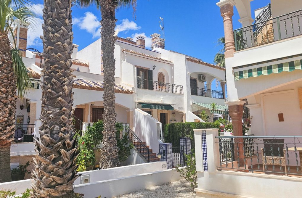 Herverkoop - town house - Orihuela Costa - PAU 8