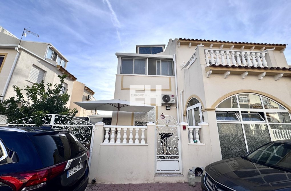 Herverkoop - town house - Orihuela Costa - Playa Flamenca