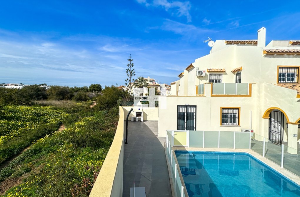Herverkoop - town house - Orihuela - Inland