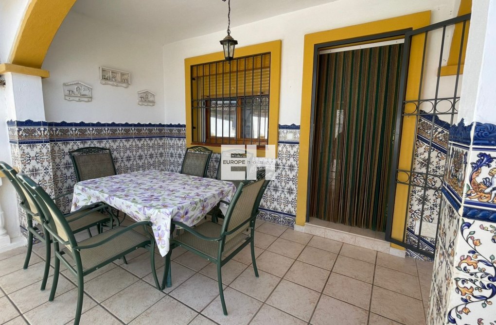 Herverkoop - town house - Pilar de la Horadada - Costa Blanca