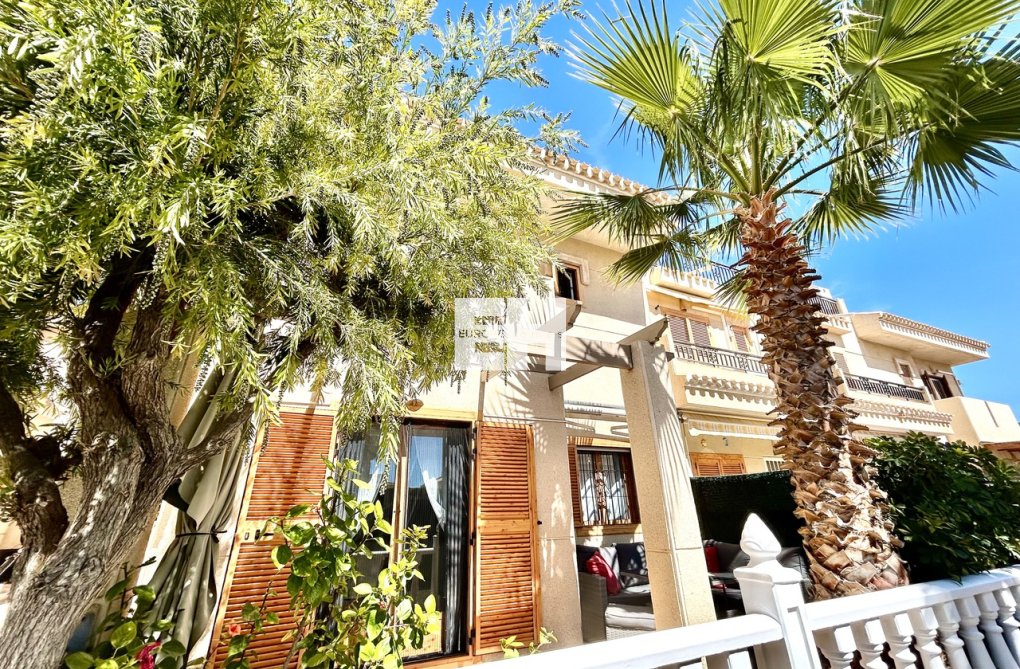 Herverkoop - town house - Playa Flamenca - Costa Blanca