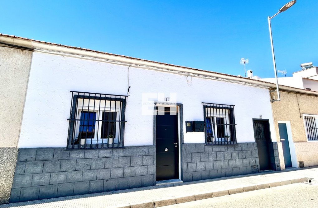 Herverkoop - town house - San Miguel de Salinas - Inland