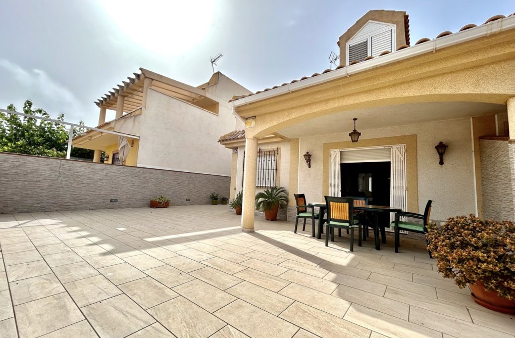 Herverkoop - town house - Torre de la Horadada - Costa Blanca