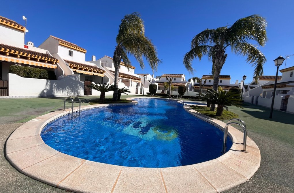 Herverkoop - town house - Torre de la Horadada - Costa Blanca