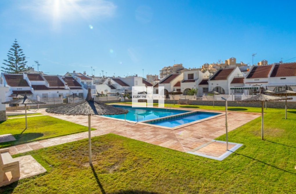 Herverkoop - town house - Torrevieja - Costa Blanca