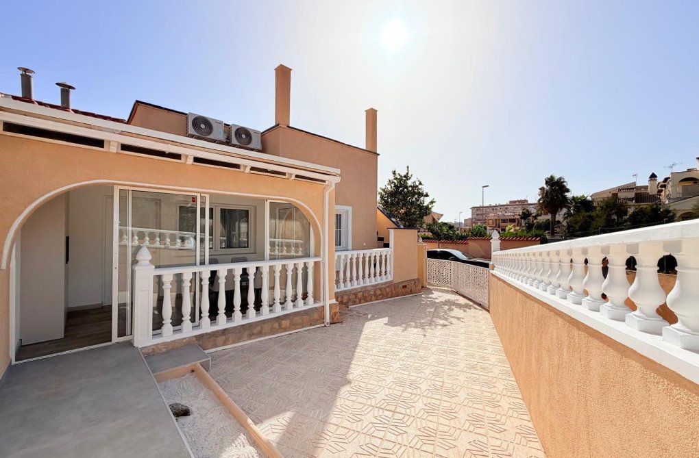 Herverkoop - town house - Torrevieja - Miramar - Torre Del Moro