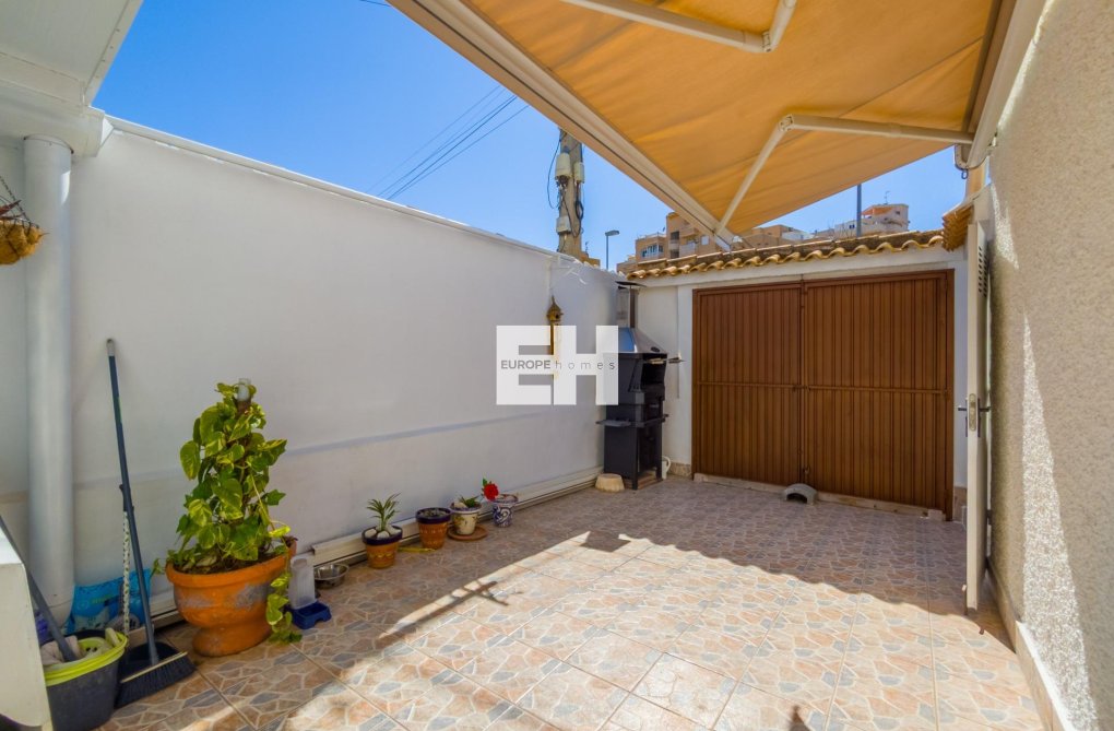 Herverkoop - town house - Torrevieja - Nueva Torrevieja