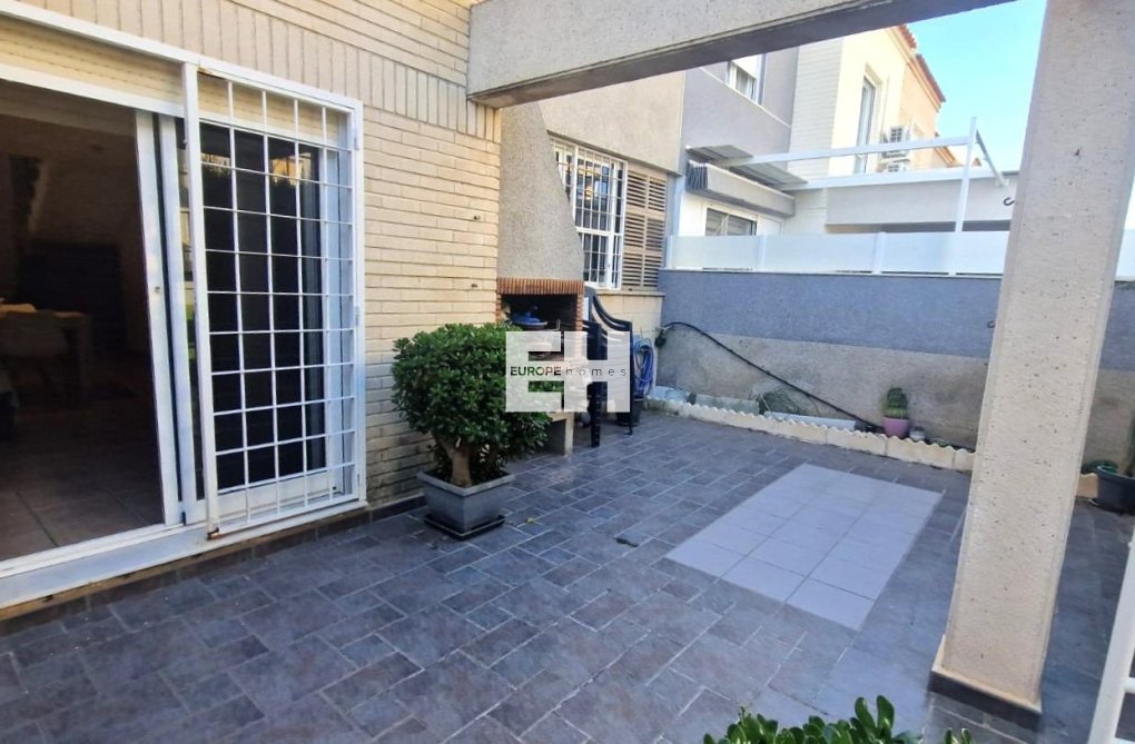 Herverkoop - town house - Torrevieja - Torreblanca