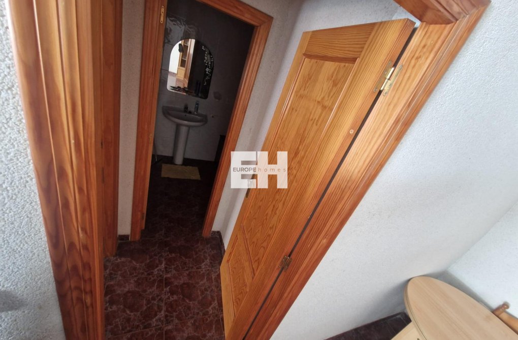 Herverkoop - town house - Torrevieja