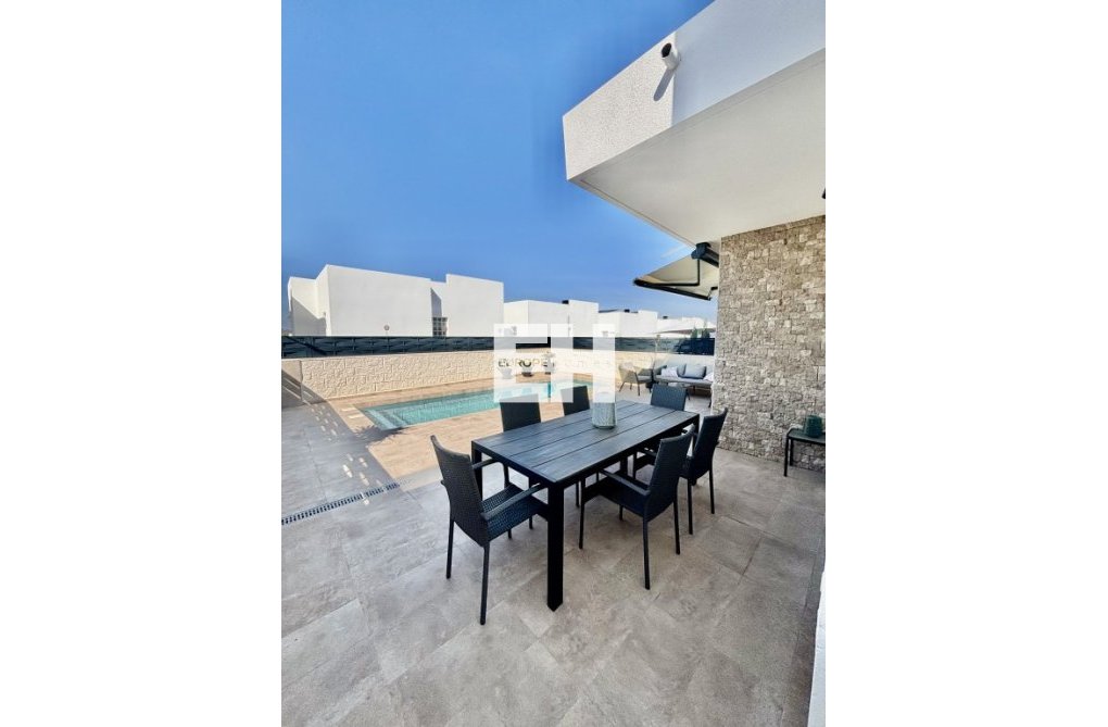 Herverkoop - villa - Benijofar - Costa Blanca