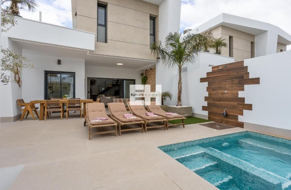 Herverkoop - villa - Dolores - Costa Blanca