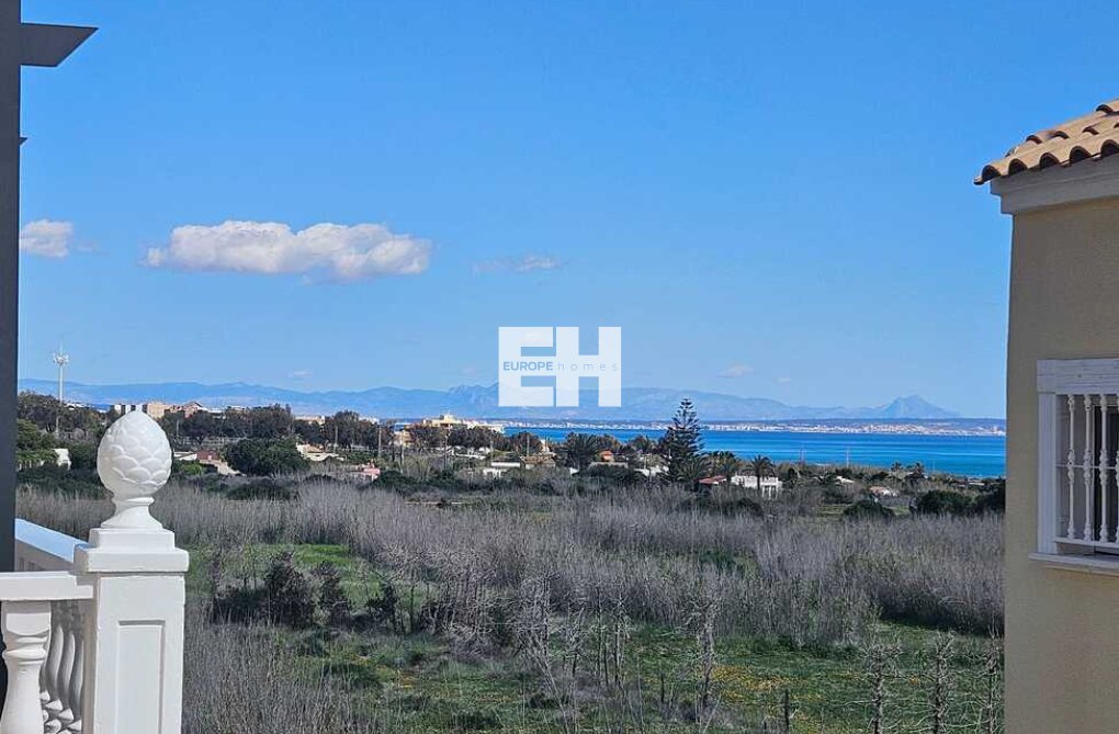 Herverkoop - villa - Guardamar del Segura - Campomar