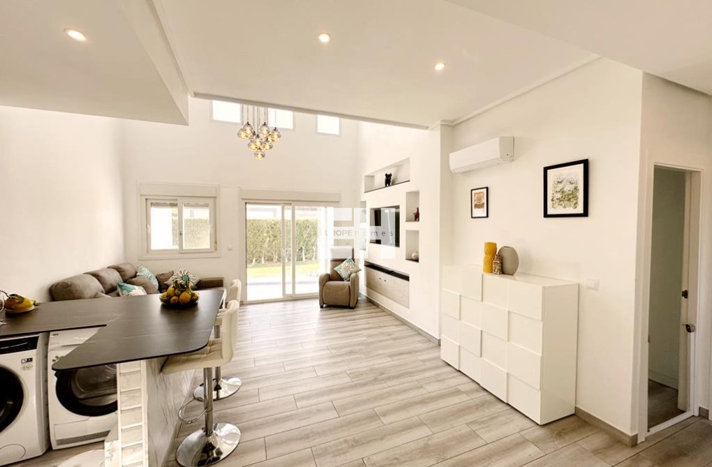 Herverkoop - villa - La Torre Golf Resort - Inland