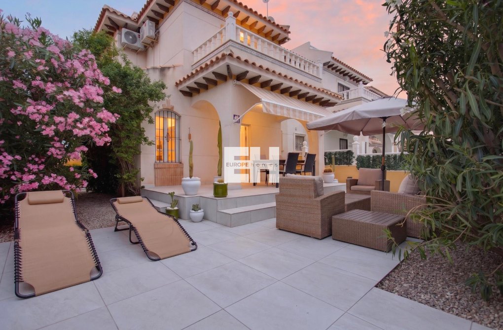 Herverkoop - villa - Orihuela Costa - Costa Blanca