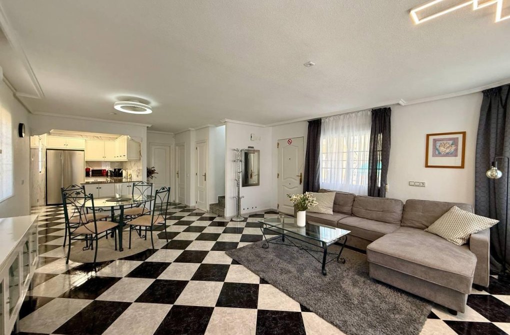 Herverkoop - villa - Orihuela Costa - Playa Flamenca