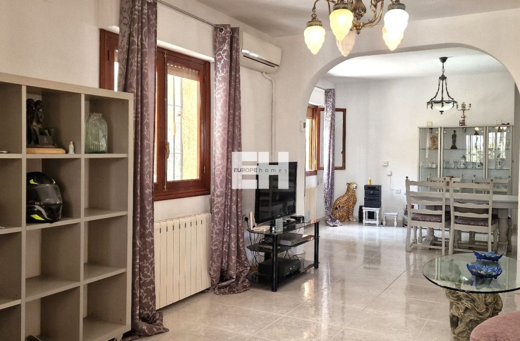 Herverkoop - villa - Orihuela - Inland