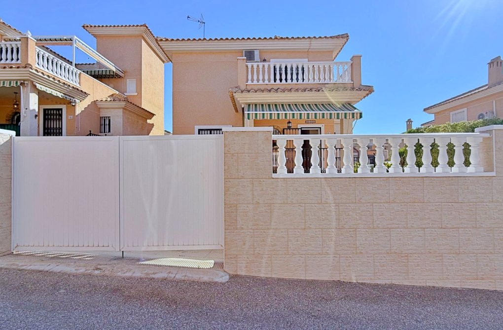 Herverkoop - villa - Orihuela - Inland