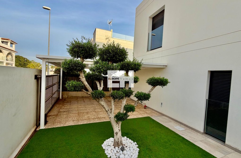 Herverkoop - villa - Rojales - Cuidad Quesada