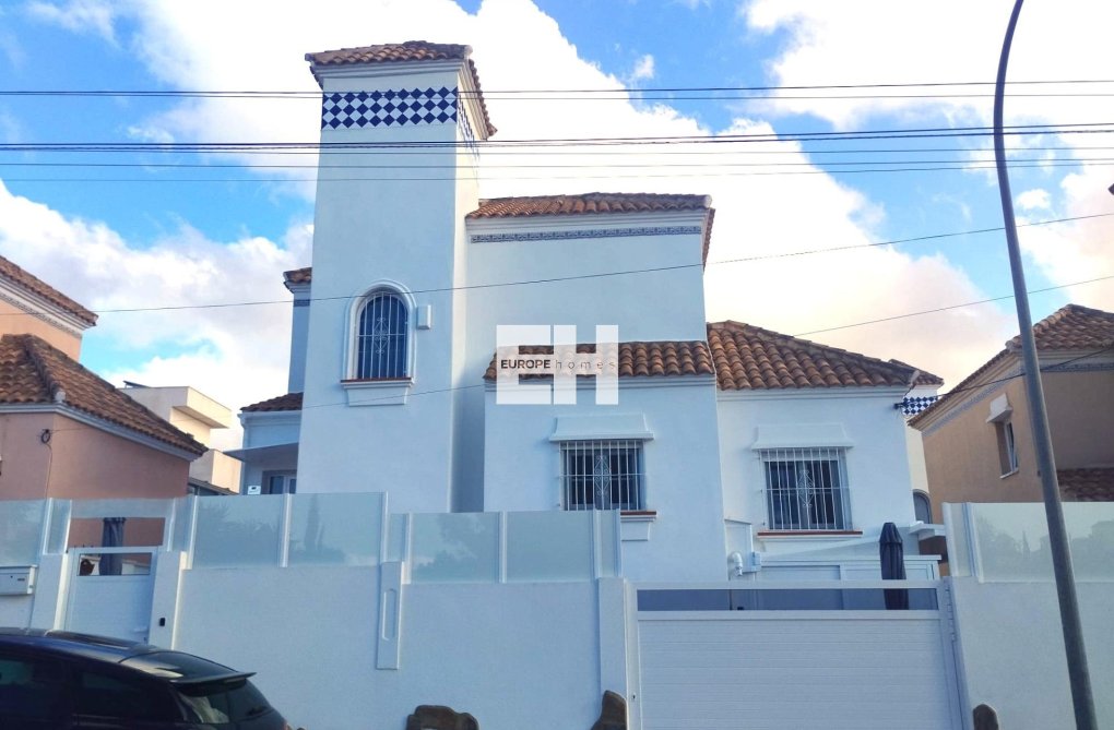 Herverkoop - villa - San Miguel de Salinas - Inland